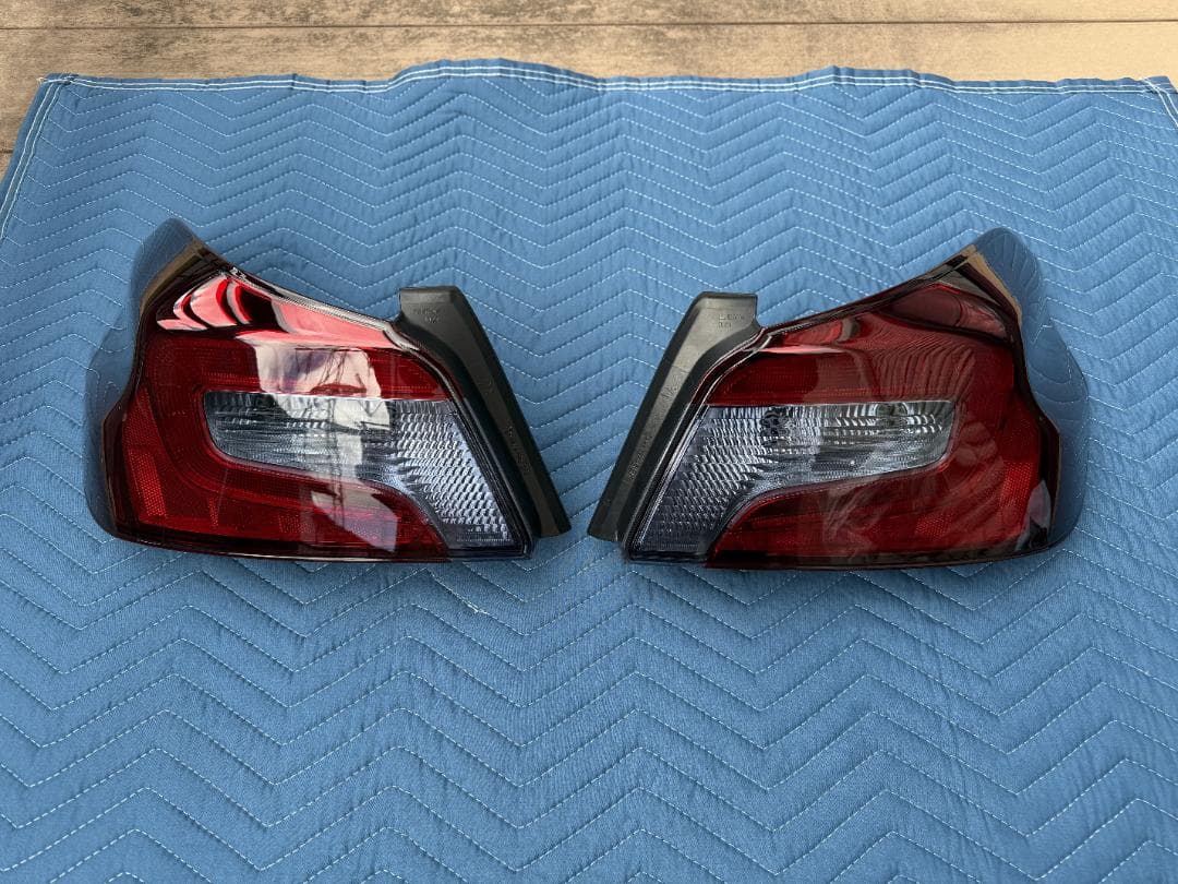 テールランプ スモークテール ティンテットクリア WRX STi 塗装後未使用