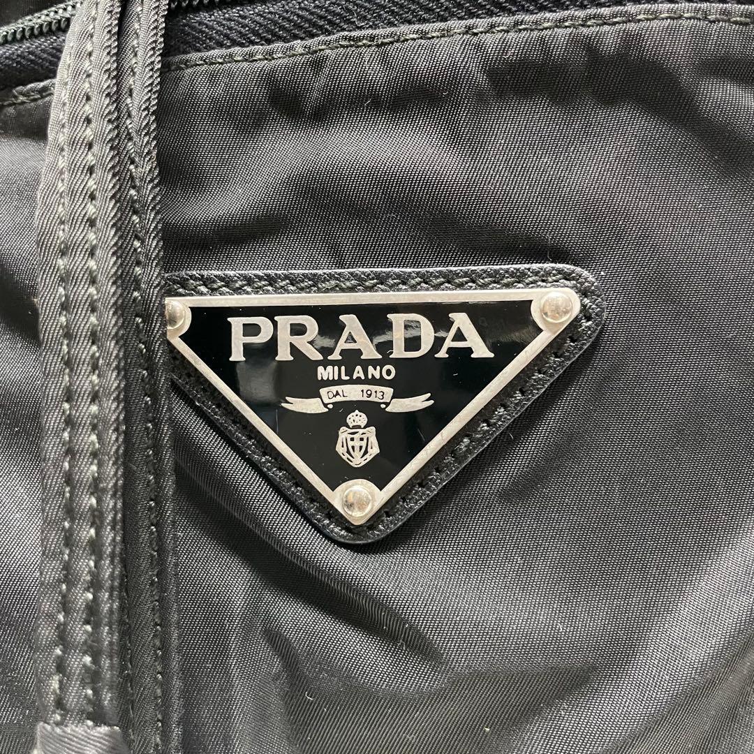 h*o様 PRADA ブラック リュック・バックパック