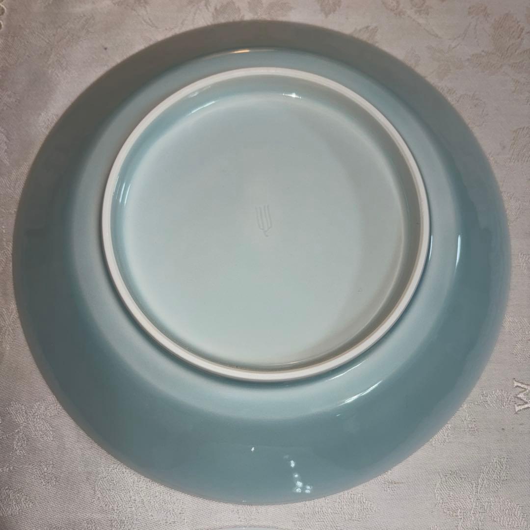 人間国宝　塚本快示　快山　青白磁バラ花紋　山茶花　深皿　飾り皿2枚セット　未使用