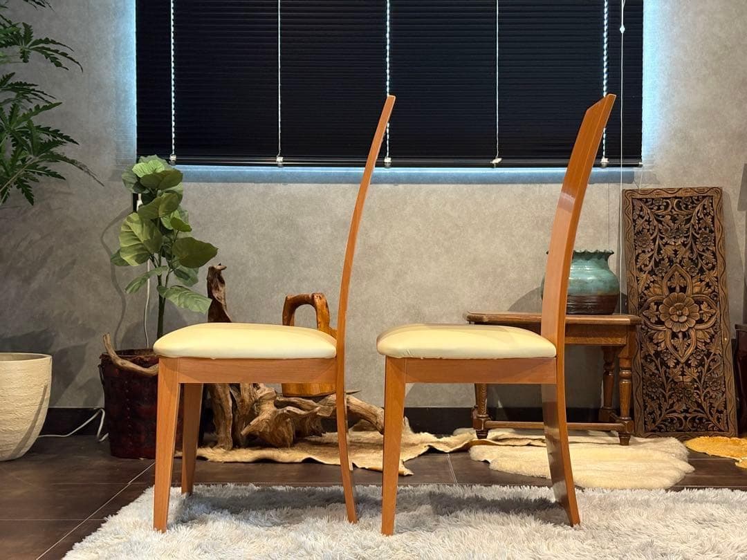 美品　高級家具　チェア　シンプル　モダン　PAKSNWI ハイバックチェア　YZ