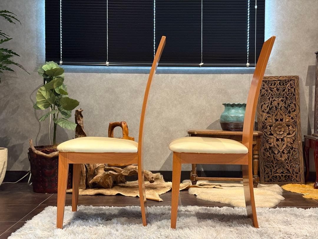 美品　高級家具　チェア　シンプル　モダン　PAKSNWI ハイバックチェア　YZ