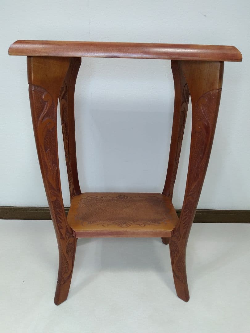 イギリス アンティーク サイドテーブル 飾り台 花台 家具 彫刻装飾