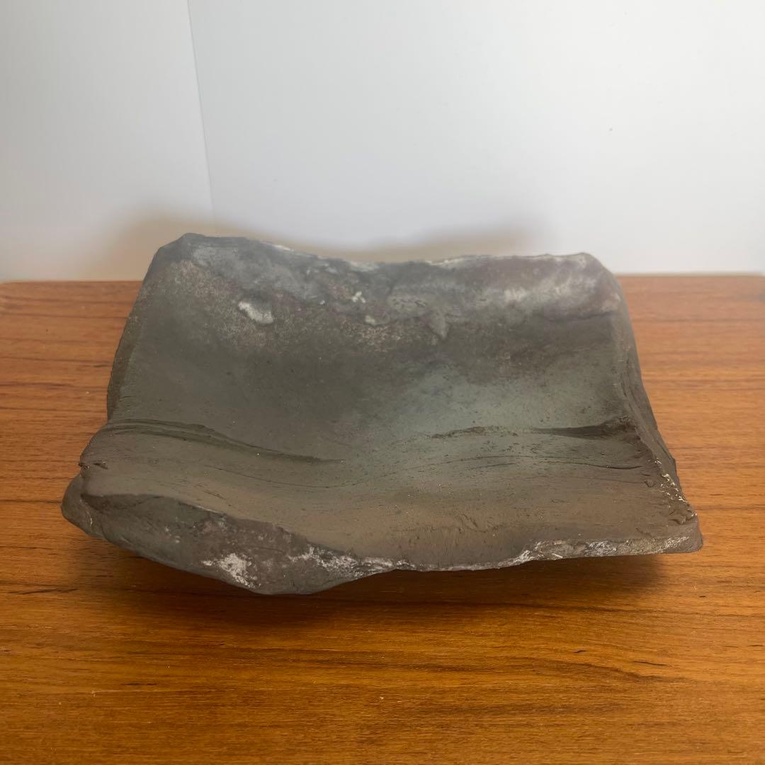 作家もの　真木孝成作　黒窯変角皿