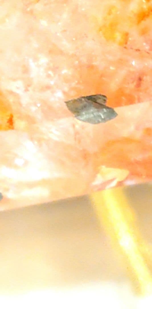 【レア✧１点物】天然石ファイヤークォーツのダイヤモンドカット　置き物