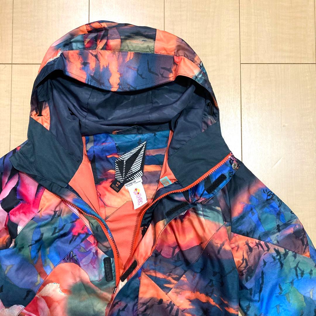 美品✨VOLCOM レディース スノーボードウェア Mサイズ レディース 花柄