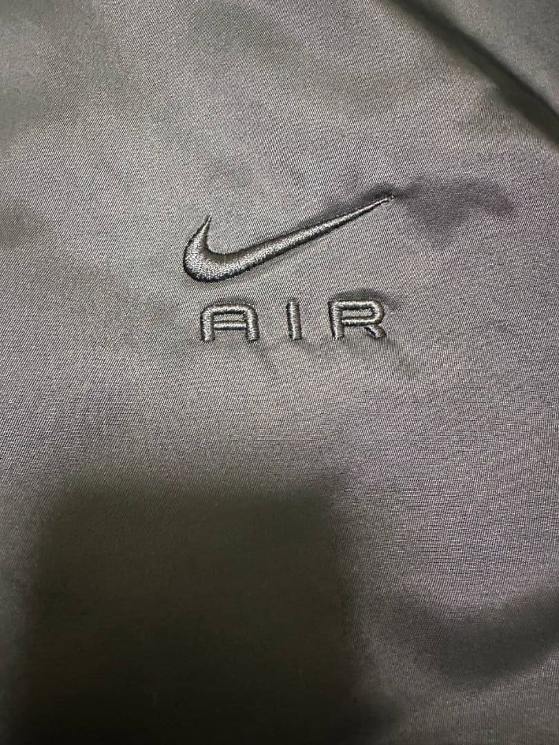 NIKE 背面ロゴ ボンバージャケット MA-1 メンズ 黒 短丈 ダウン