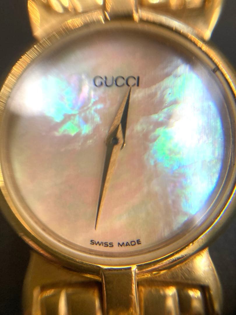 1/10まで出品‼️GUCCIグッチ腕時計(クォーツ) 文字盤シェル電池新品