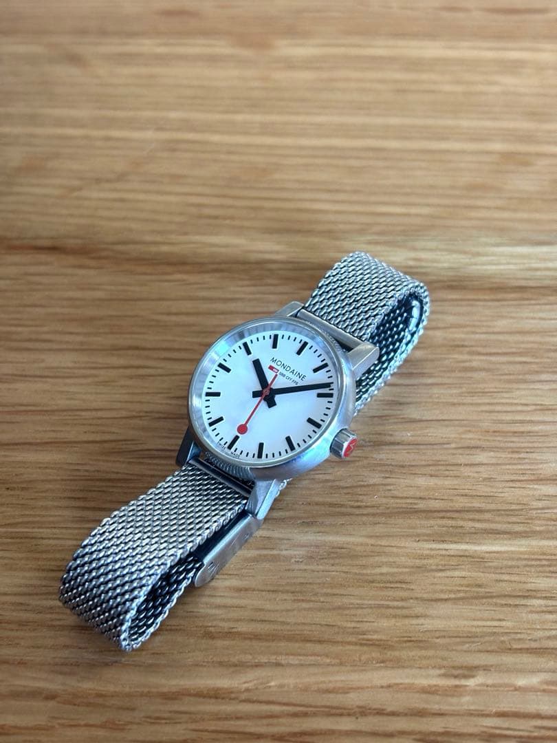 MONDAINE(スイス)クォーツ腕時計 メッシュバンド(男女兼用)
