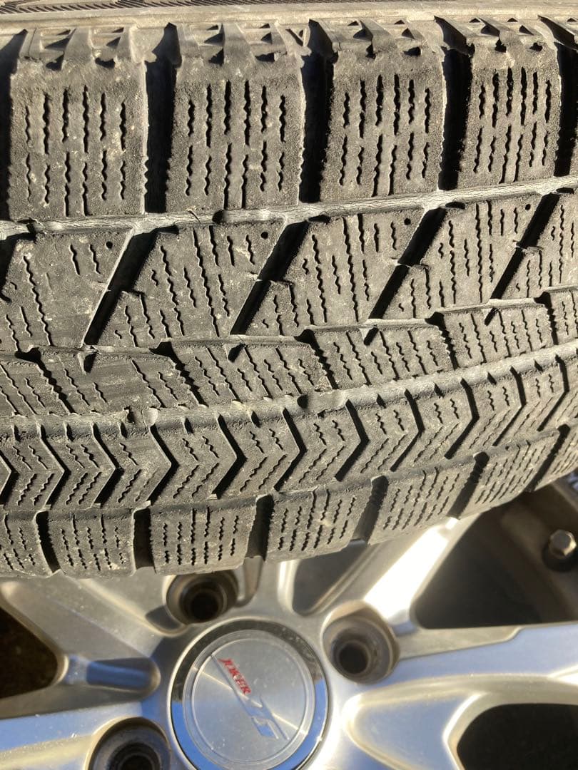 ブリザック VRX 15インチスタッドレスタイヤ4本セット送料込み