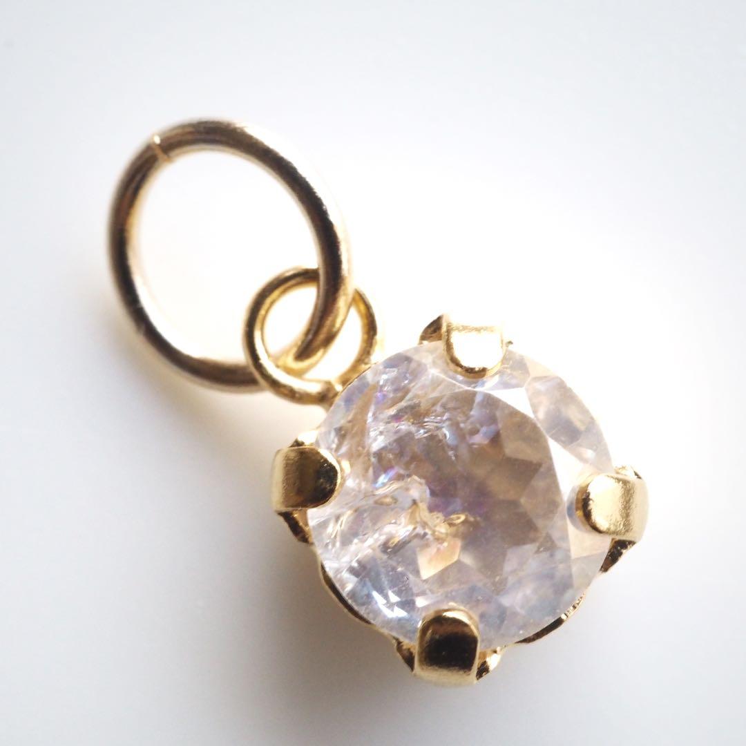 【Ruby】高品質ホワイトシェル(白蝶貝)ピカケピアス