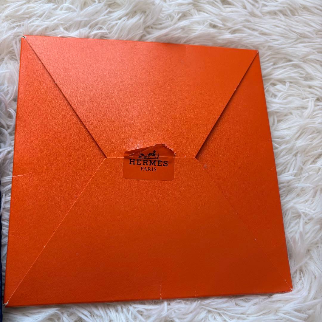 美品♡ HERMES/エルメス カレ90 香水瓶 シルク スカーフ