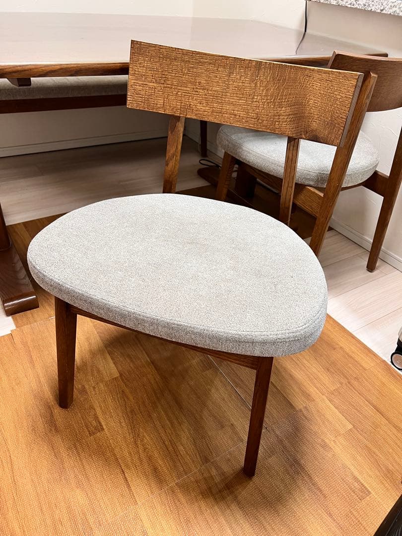 飛騨産業　ダイニングチェア　東京インテリア　①