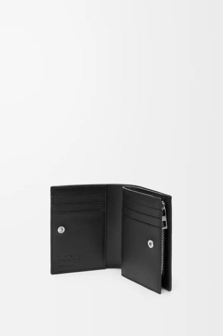 LOEWE ロエベ　二つ折り財布　パンタ コンパクトウォレット