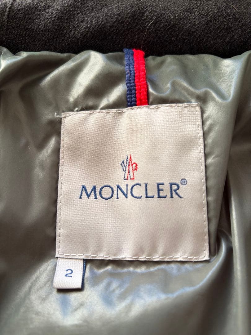 モンクレール　ウール ダウンコート 劣化あり