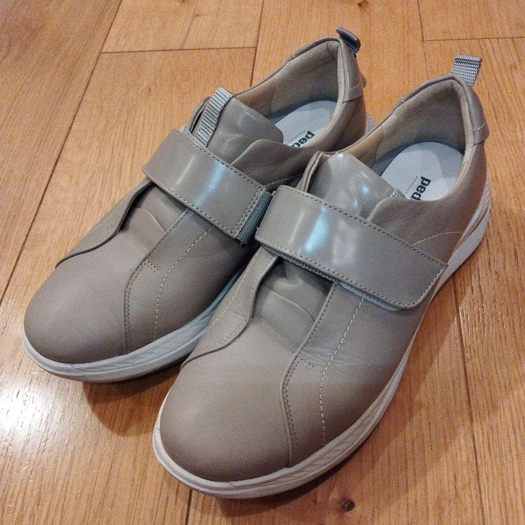 アシックス ペダラ ベージュ スニーカー ベルクロ