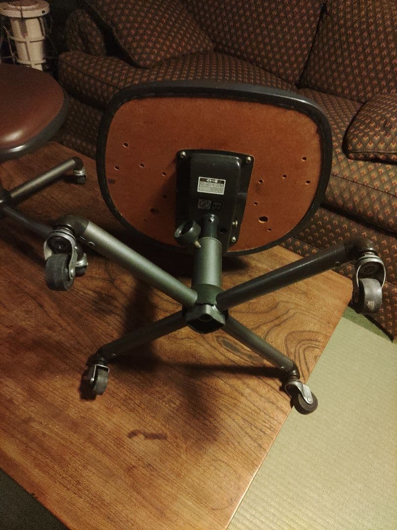 希少　イトーキ　ITOKI ２脚　インダストリアル　スペースエイジ　ポストモダン