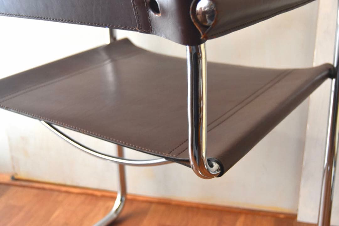 ダイニングチェア Mart Stam Cantilever Arm Chair