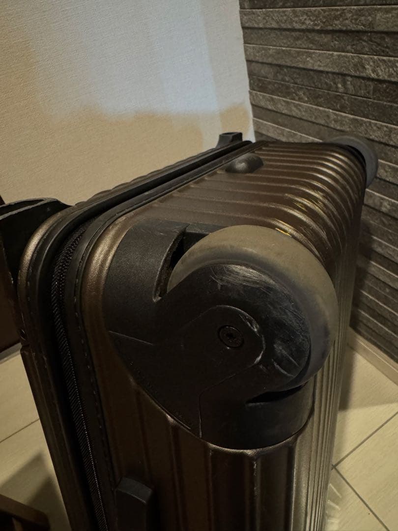 [1-3泊] リモワ サルサ 33L マットブロンズ 2輪　RIMOWA