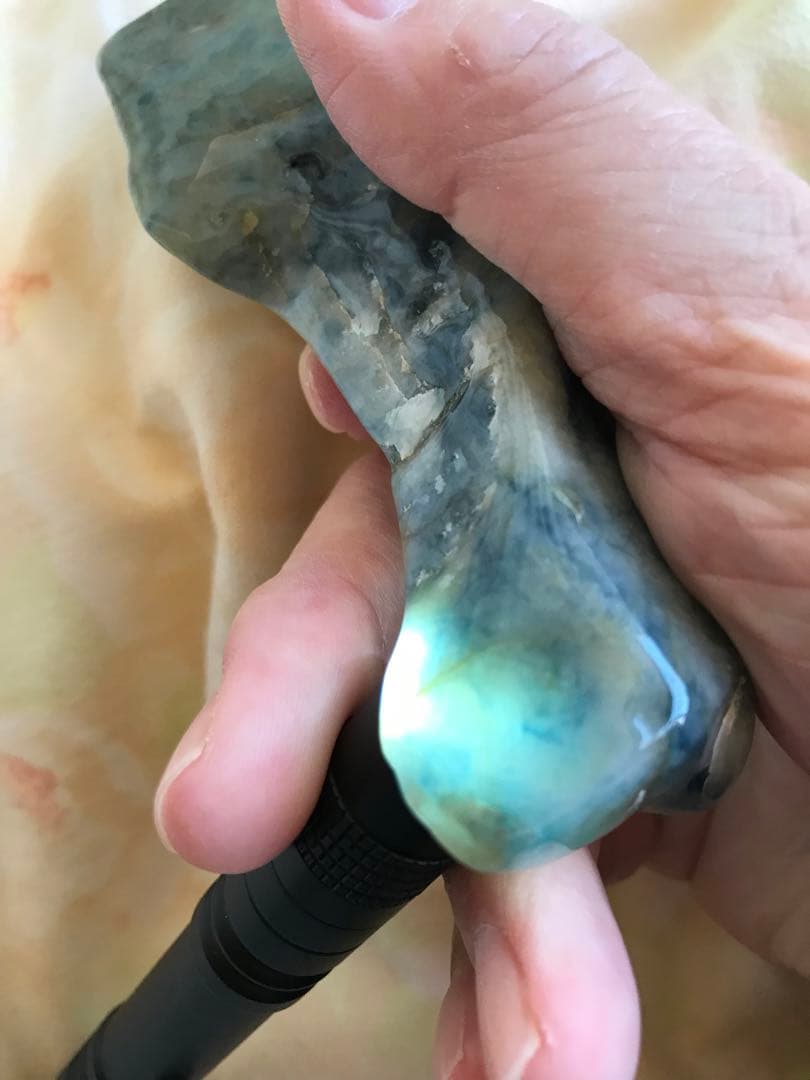 超希少糸魚川コン沢青翡翠タンブル216g