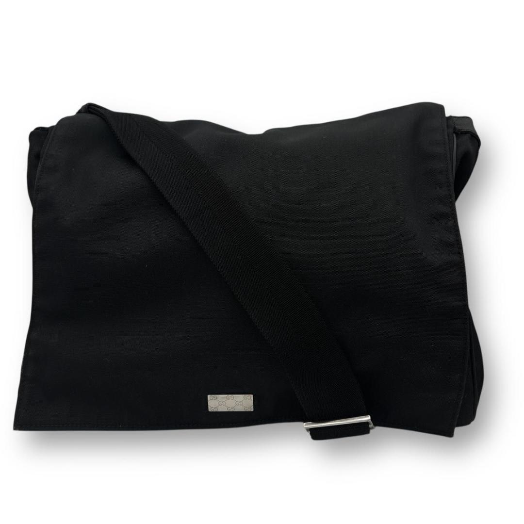 最終値下 GUCCI ロゴ プレート ナイロン メッセンジャーバッグ ブラック