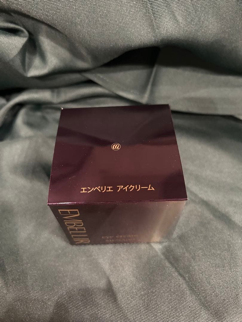 MENARD エンベリエ　アイクリーム 20g