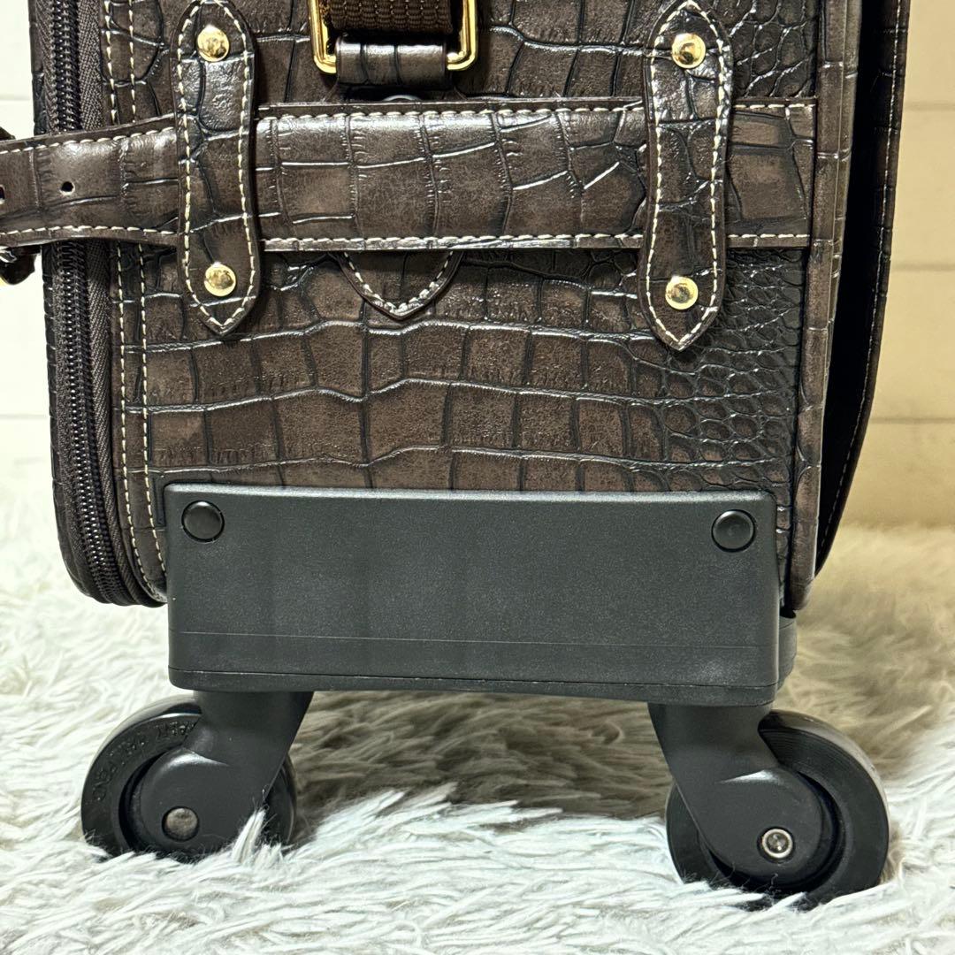 新品未使用✨SWANY スワニー　クロコ型押し　キャリーバッグ　ダークブラウン