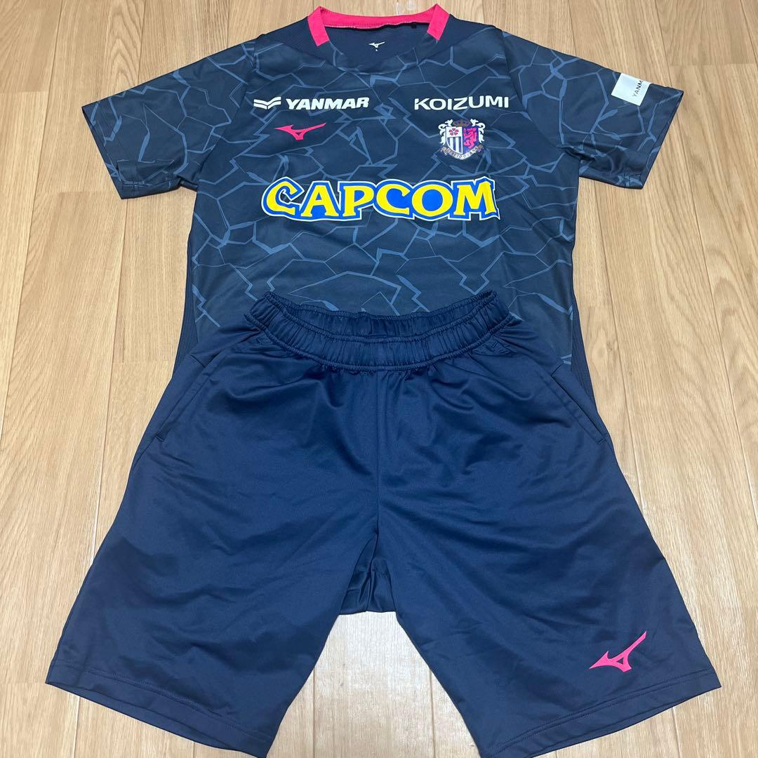 美品　セレッソ大阪　トレーニングウェア