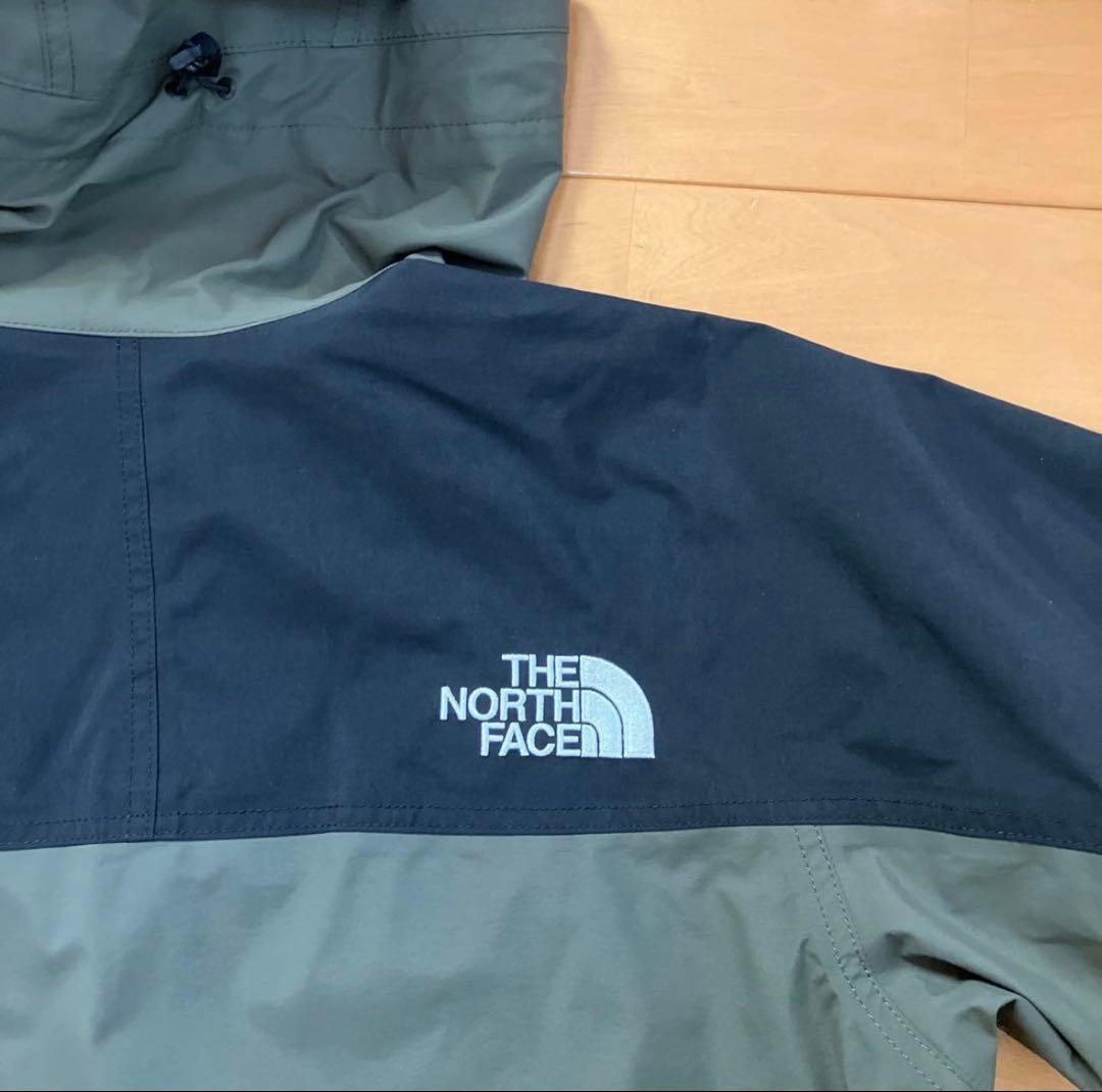 ほぼ新品THE NORTH FACE NP11834 マウンテンライト