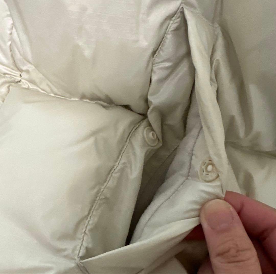   ホワイトダウンジャケット