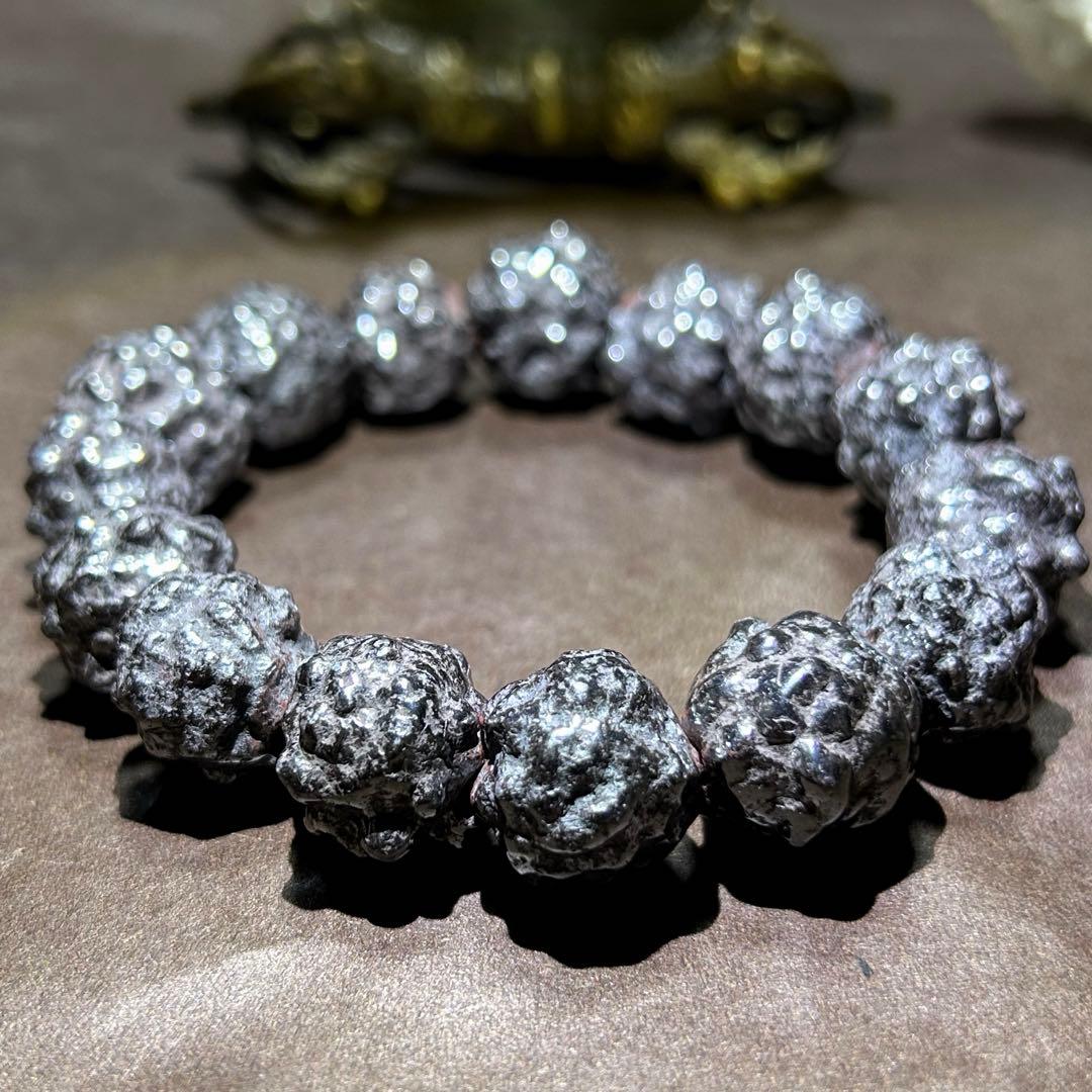 ☆最高級品！メテオライト　隕石　ブレス　原石　帝王宝珠！宇宙聖石