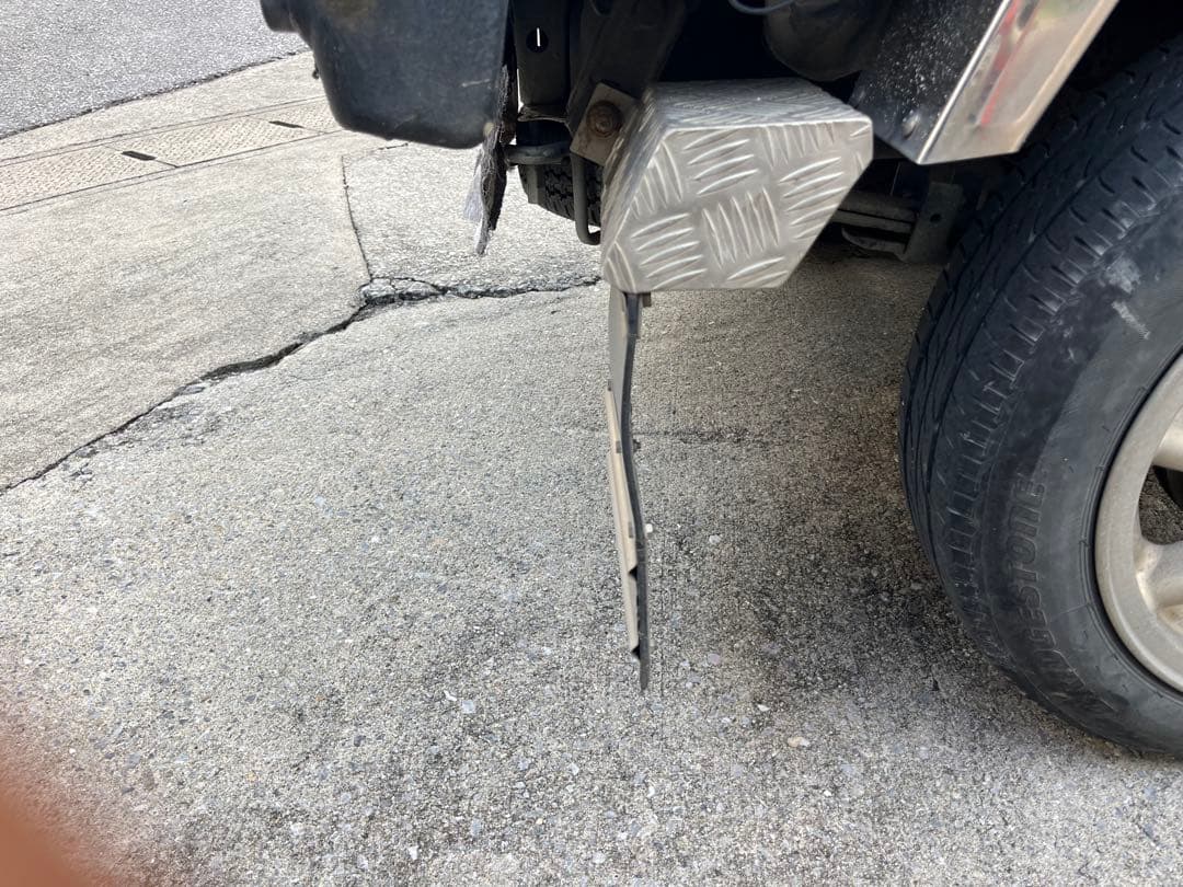 軽トラ用　泥除け　付け根がアルミ製　下はステンレス製