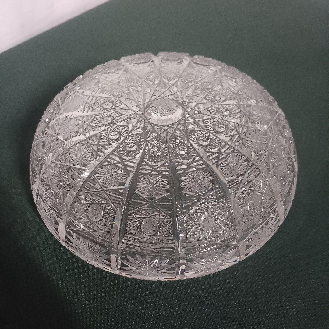 ボヘミア カット ガラス ボンボニエール キャンディーポット お菓子入れ