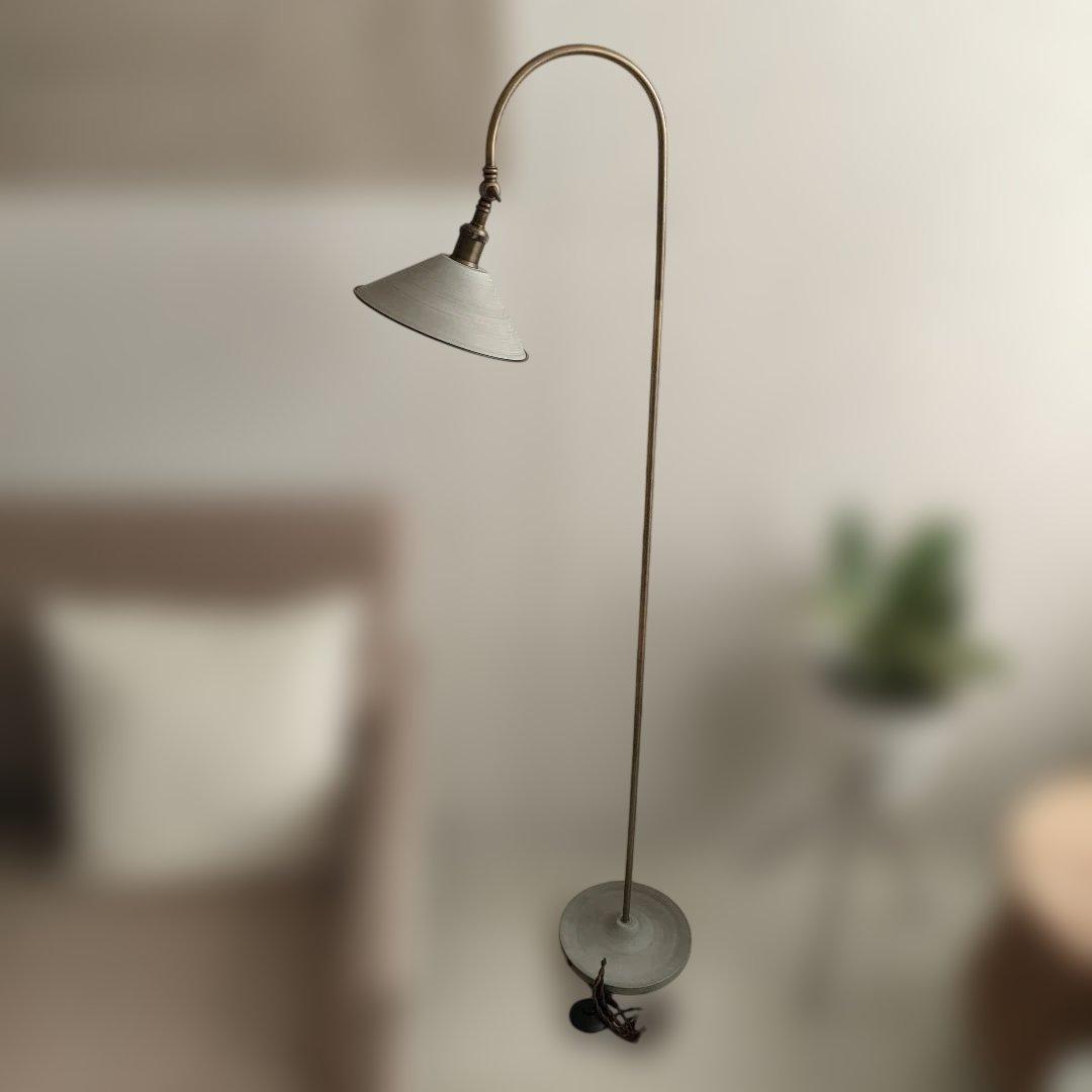 【超美品】アーチ型ホワイトフロアスタンド