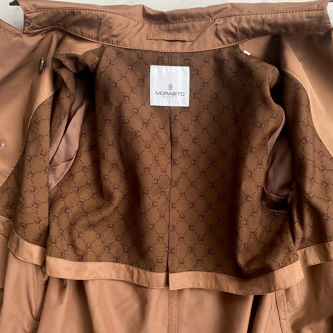 美品 モラビト 襟裏ロゴモノグラム ベルト付きトレンチコート キャメル 38
