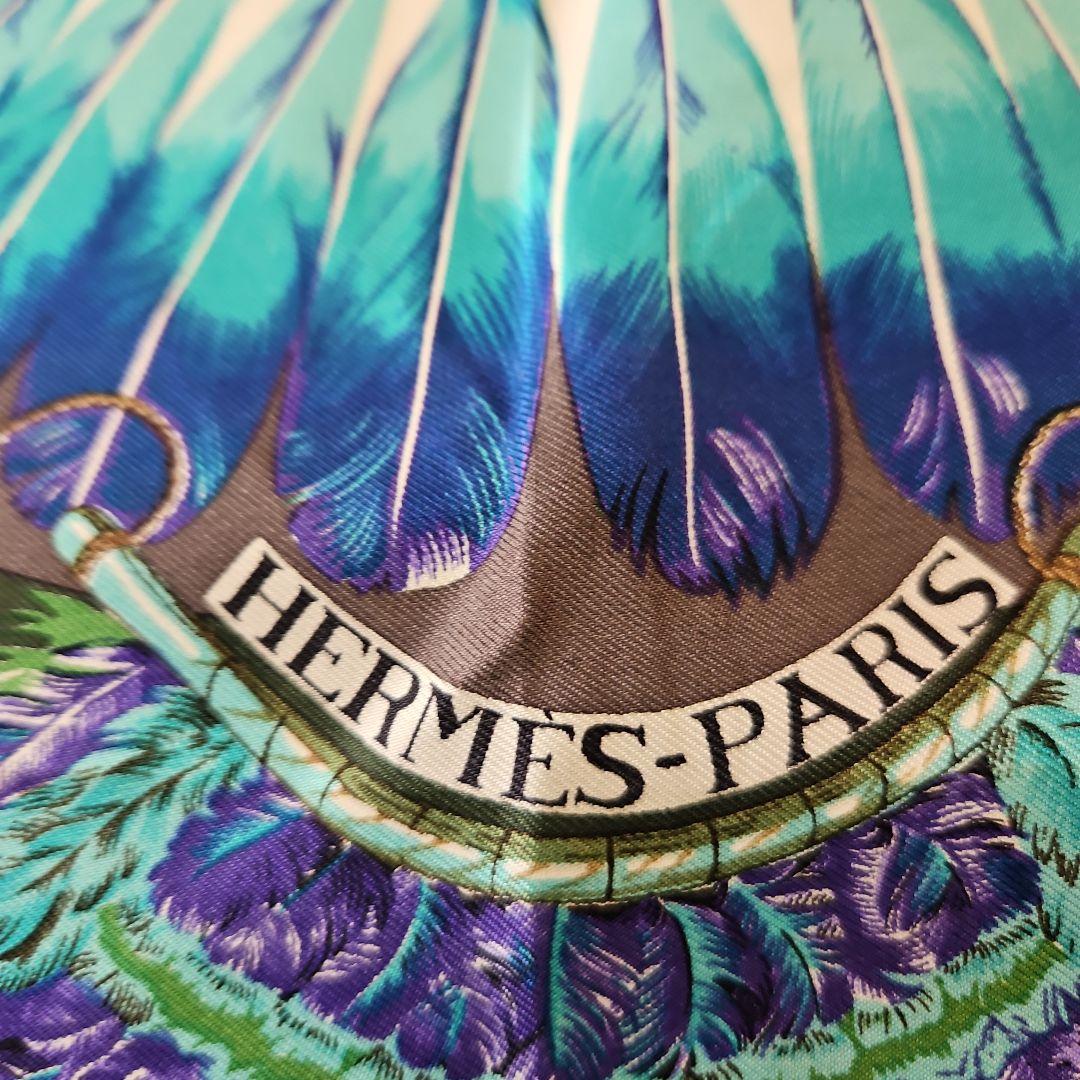 HERMES ブラジル羽根デザイン スカーフ