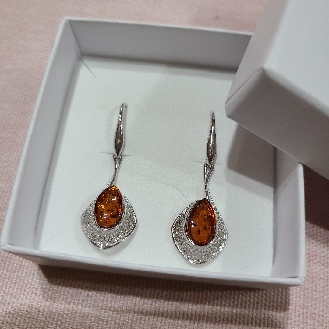 S&A 琥珀 シルバーピアス 万博ポーランド館