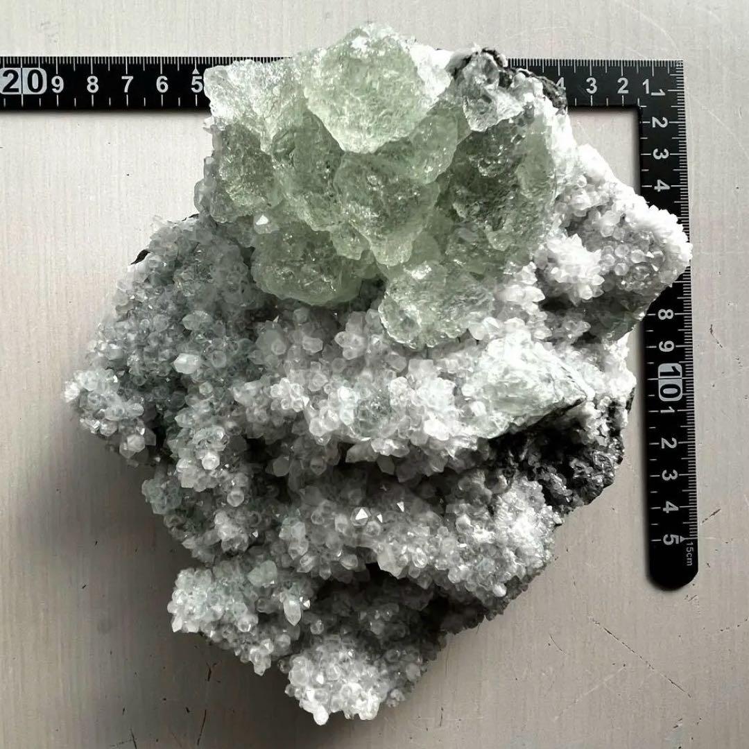 天然石　原石　グリーンアポフィライト　大型1740g パワーストーン