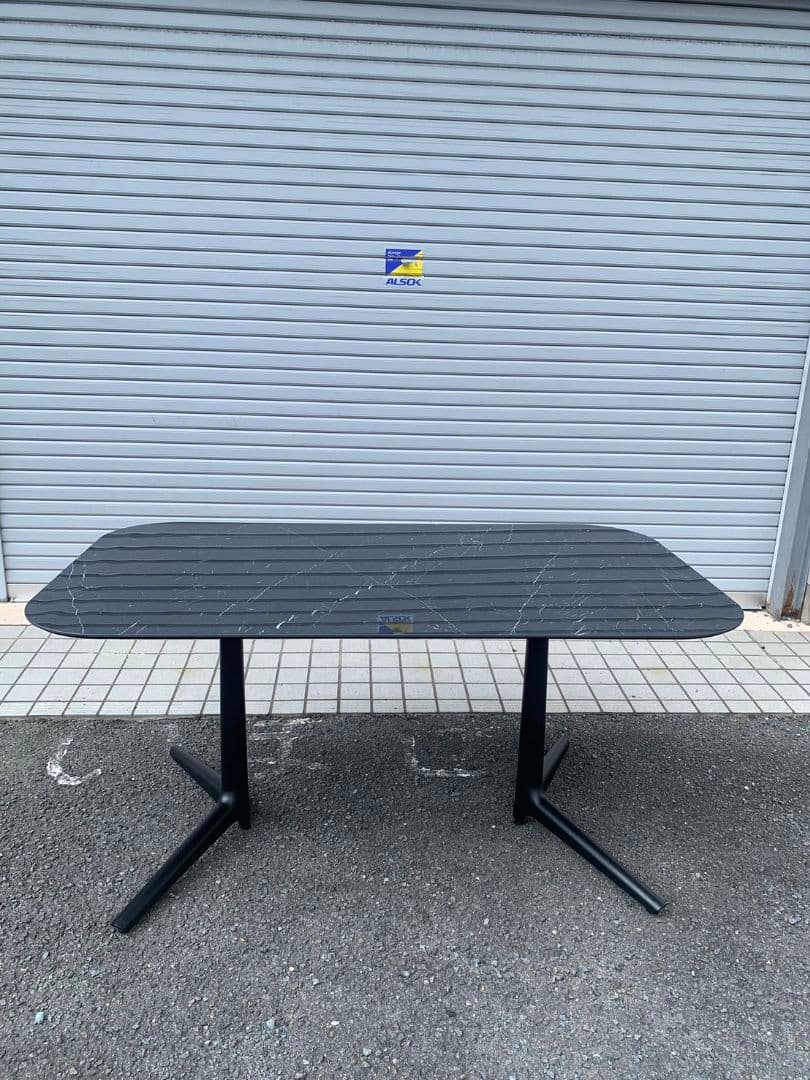 kartell ダイニングテーブル Multiplo カルテル　M2709