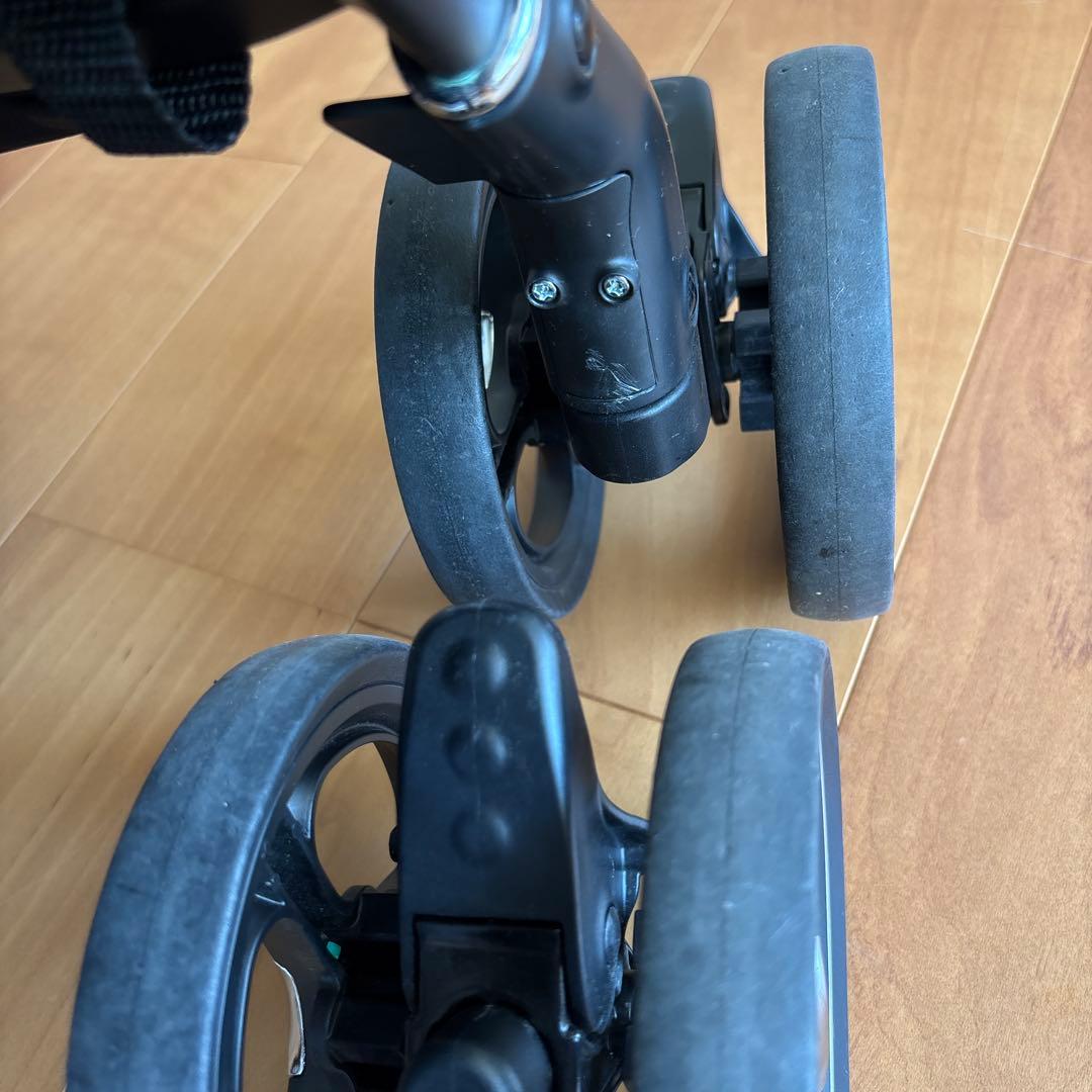 【美品】Apricaアップリカ ベビーカーラクーナビッテクッション２０２３年製