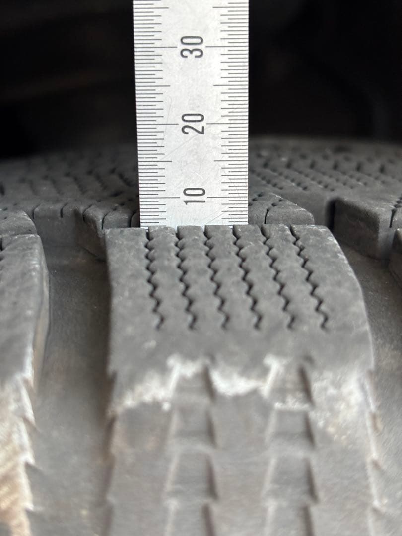 22年製195/65R15　トーヨー　スタッドレス4本セット（送料込み）