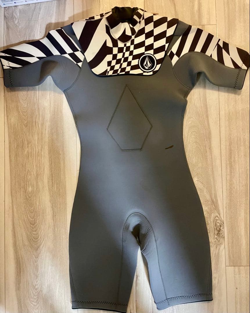 Volcom スプリングウェットスーツ　メンズ　ノンジップウエットスーツ