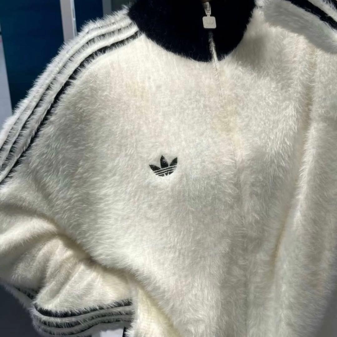 新品M⭐️adidas フェイクモヘヤ クラシック トラックトップ 白 ふわトロ