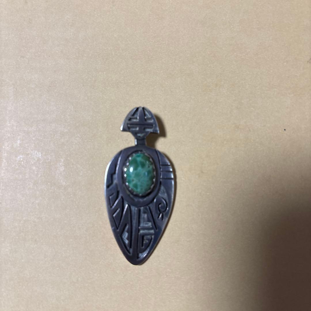 ターコイズ シルバー925 ペンダント　ナバホ族