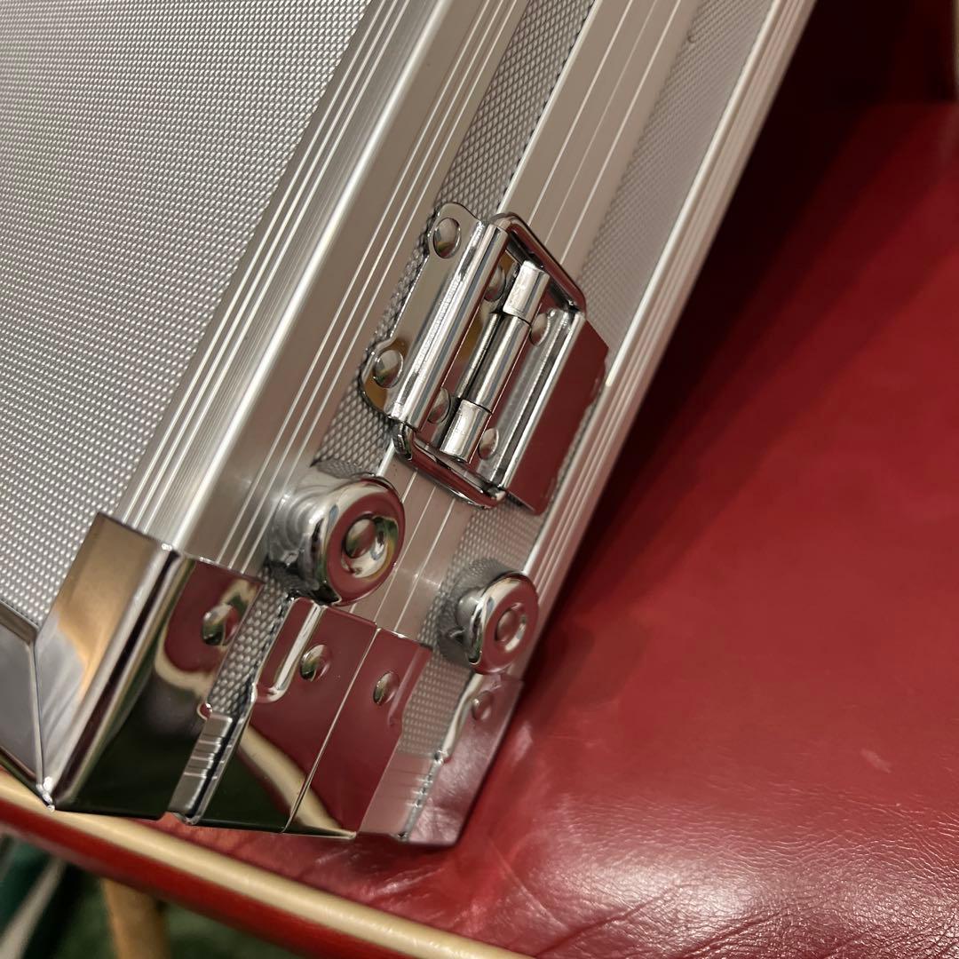 包丁ケース　ナイフケース　ジェラルミン製　10丁入り