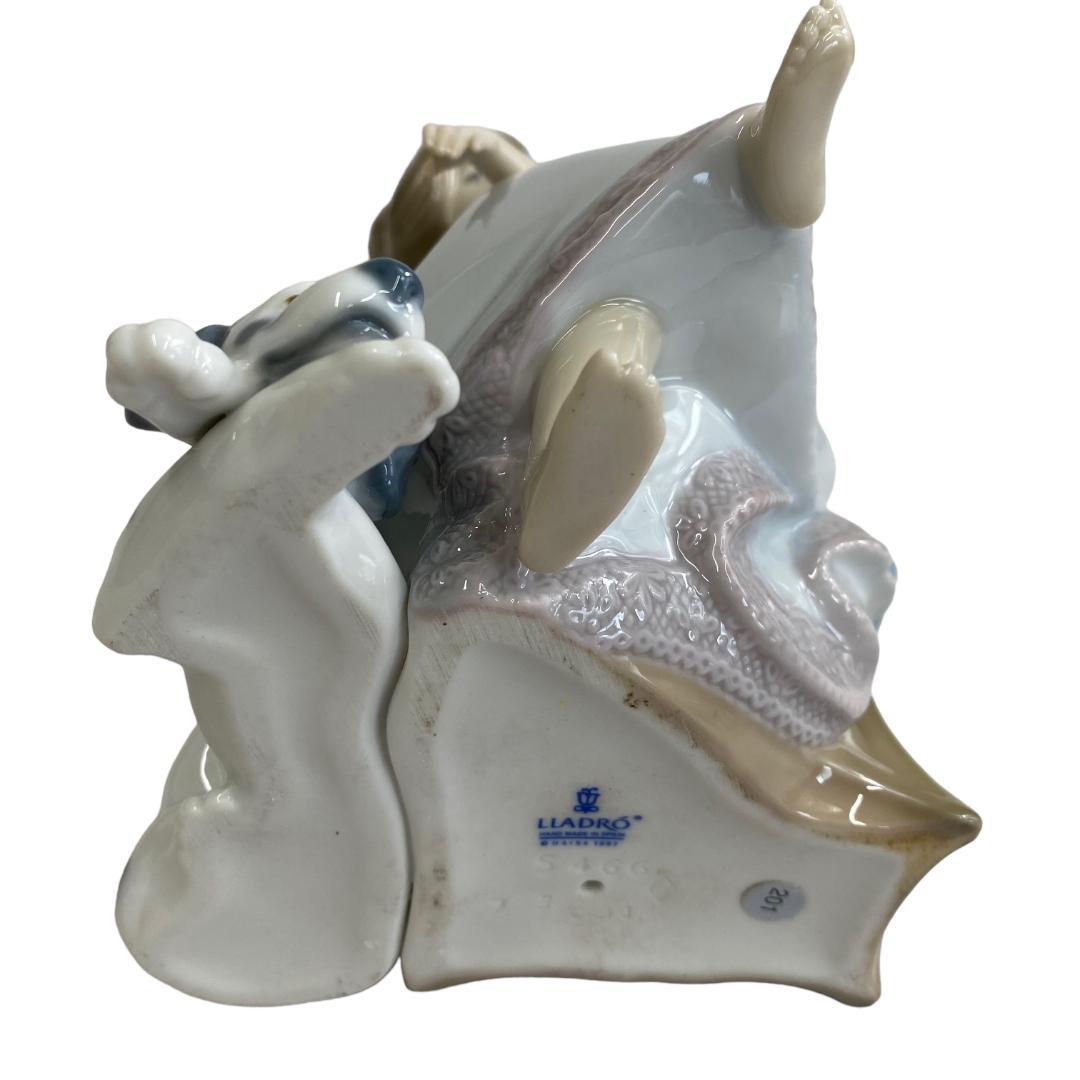 yj37 LLADRO リヤドロ No.5466 『大事な電話』 少女 犬 置物