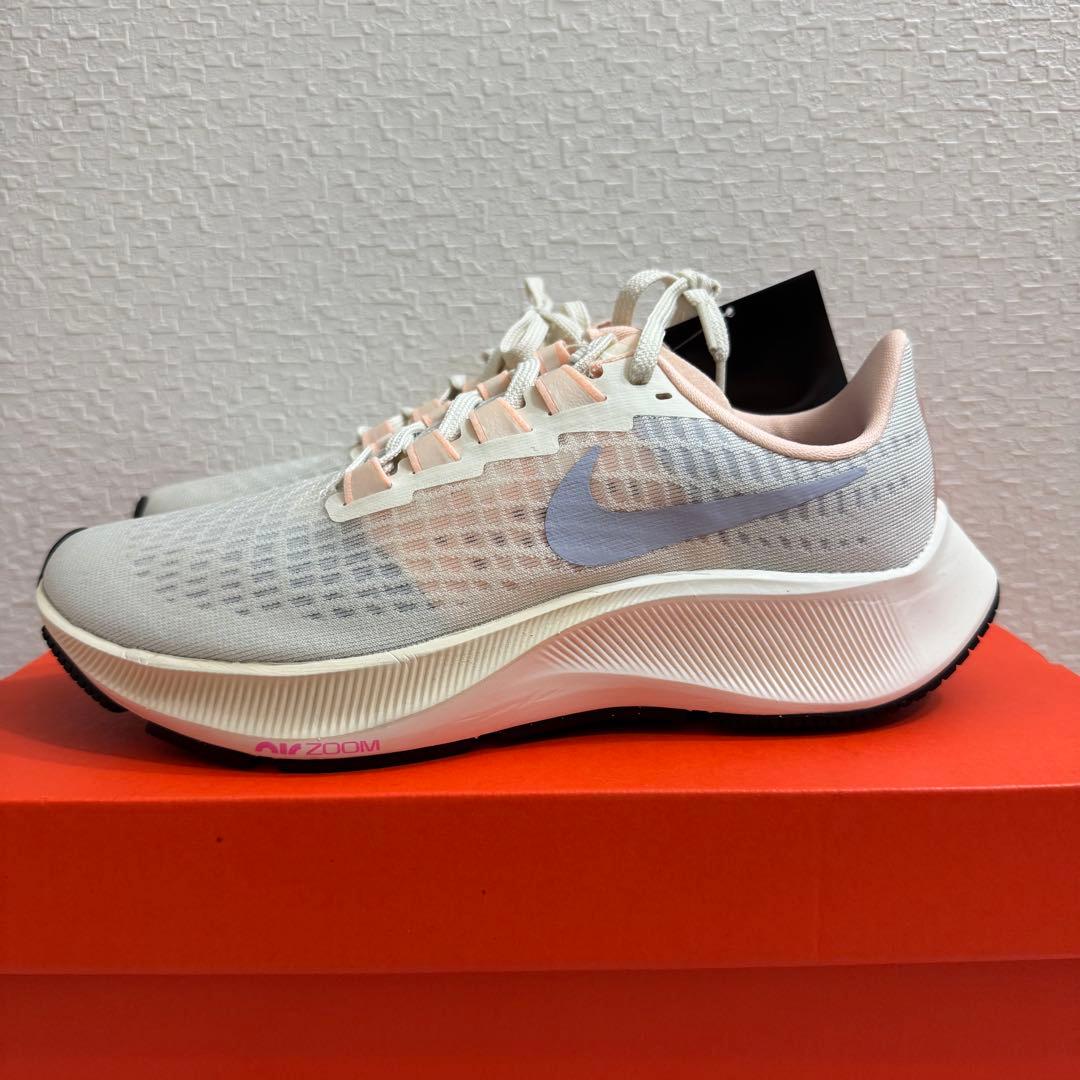靴 Nike Air Zoom Pegasus 37 'Pale Ivory' 24