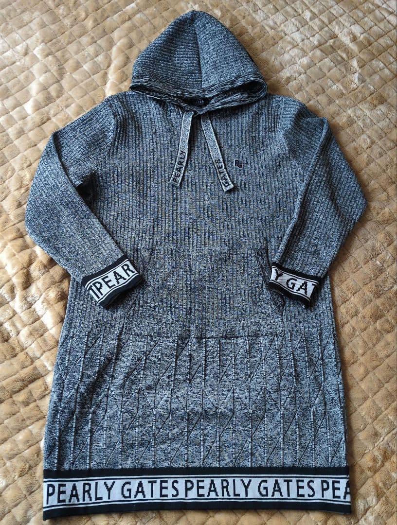 PEARLY GATES グレー ニットワンピース フード付き