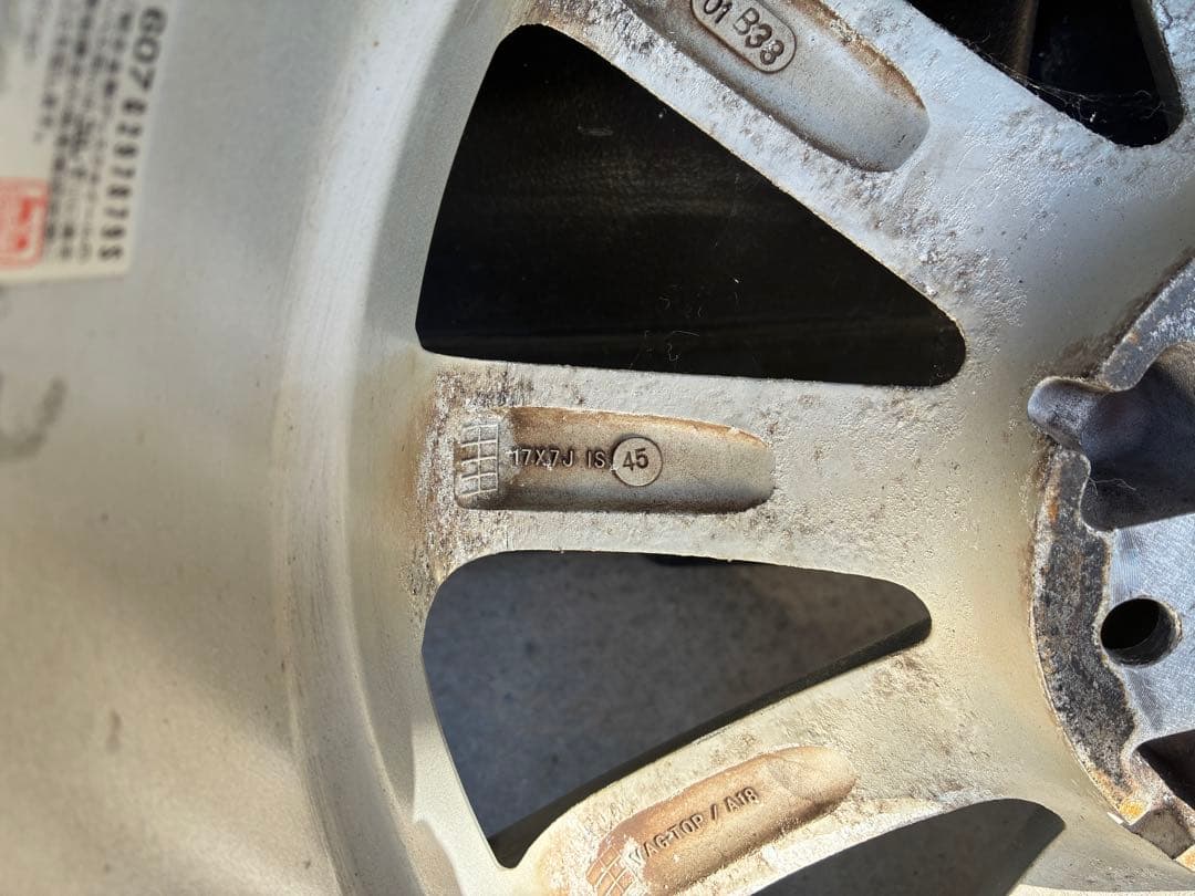 ブリザックICE 215/55R17 2021年32週　バリ山