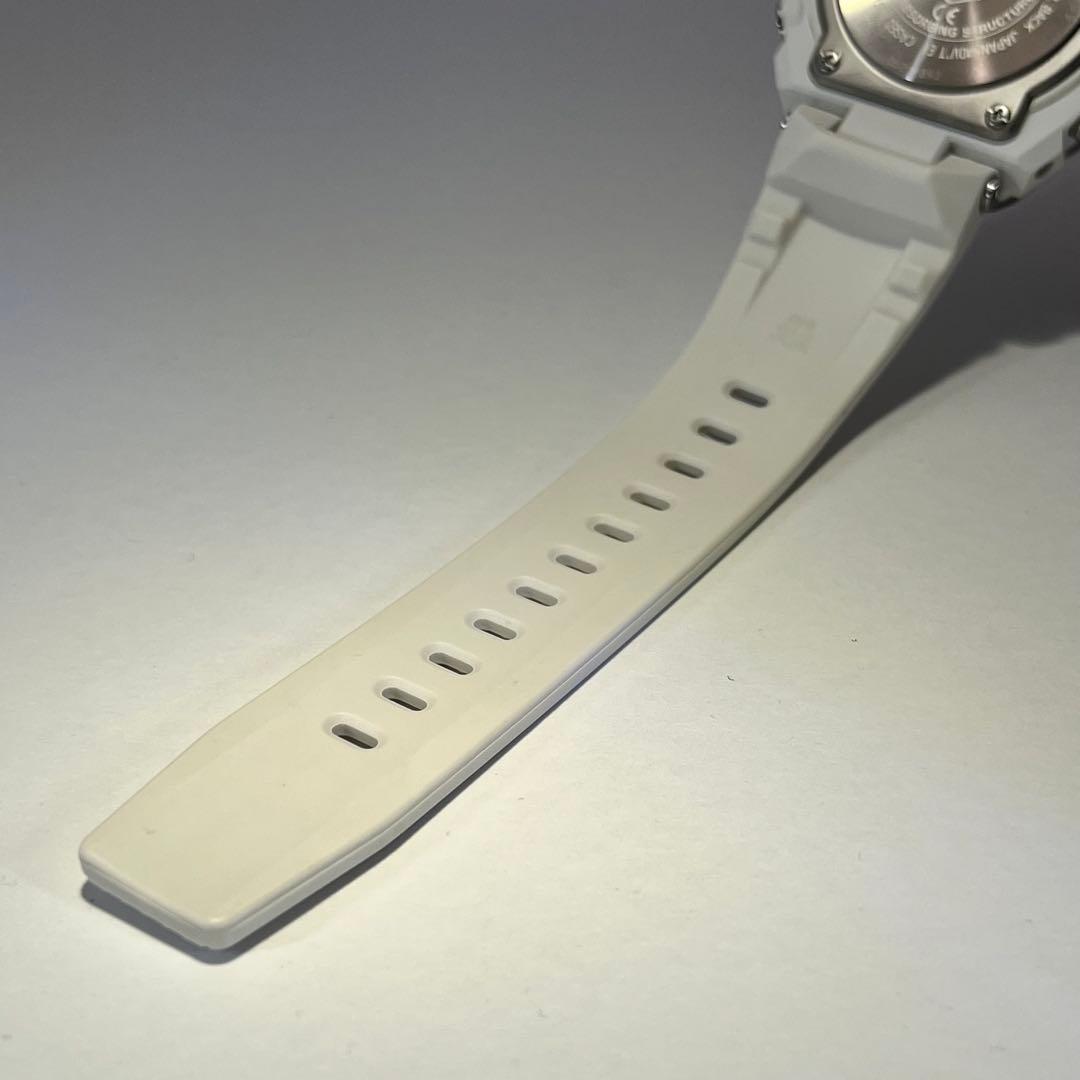 美品✨G-SHOCK GST-W300 電波ソーラー メンズ腕時計 ホワイト