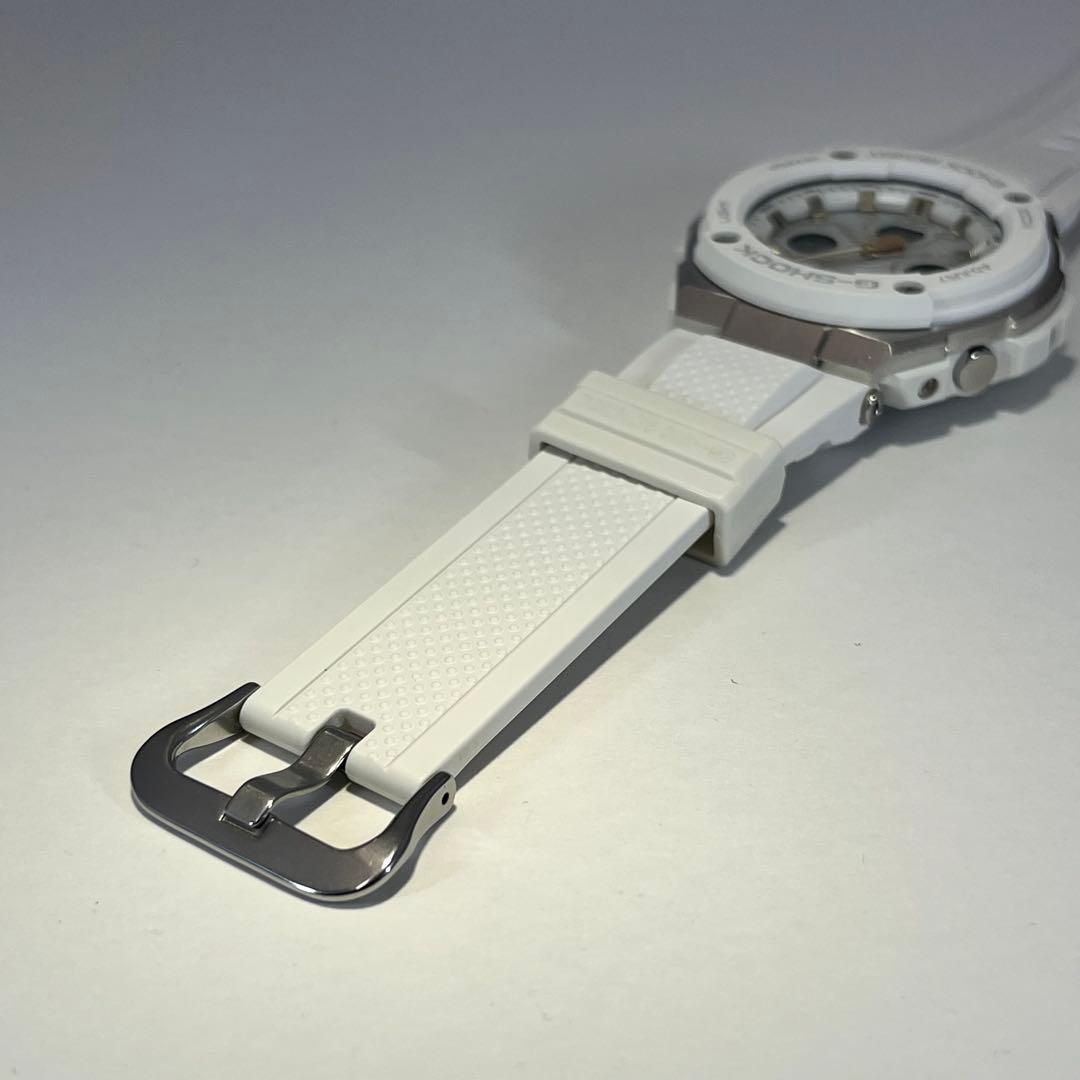 美品✨G-SHOCK GST-W300 電波ソーラー メンズ腕時計 ホワイト